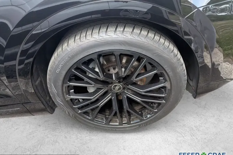 Audi Q8 din 2025 cu 10.150 km - oferta AUD242580 - foto 4