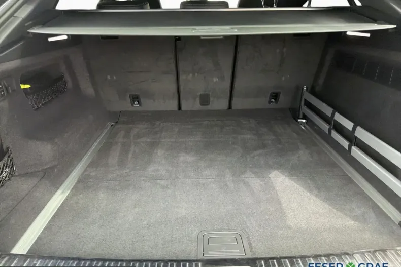 Audi Q8 din 2025 cu 10.150 km - oferta AUD242580 - foto 8