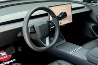 Tesla Model 3 din 2025 cu 42.248 km - oferta TES242585 - foto 4