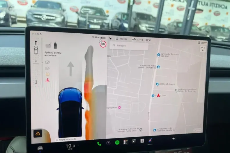 Tesla Model 3 din 2025 cu 42.248 km - oferta TES242585 - foto 7