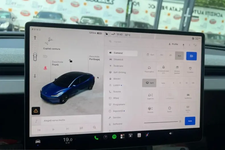 Tesla Model 3 din 2025 cu 42.248 km - oferta TES242585 - foto 9