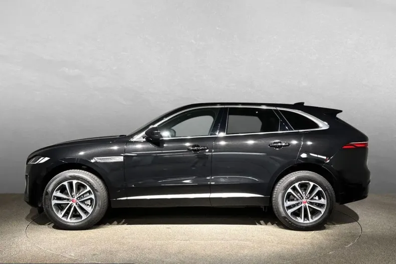 Jaguar F-Pace din 2023 cu 8.500 km - oferta JAG242586 - foto 3