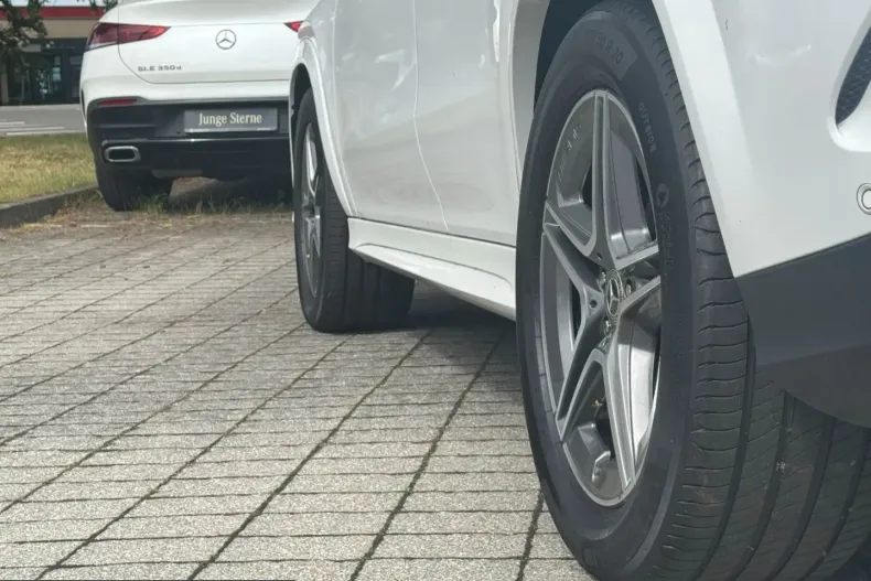 Mercedes-Benz GLE 450 (Clasa GLE) din 2024 cu 43.369 km - oferta MER242588 - foto 19