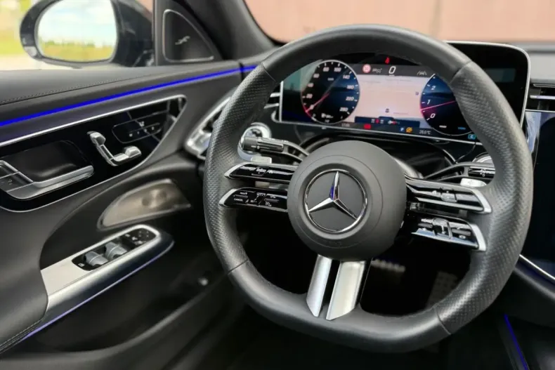 Mercedes-Benz E 200 (Clasa E) din 2024 cu 14.300 km - oferta MER242594 - foto 7