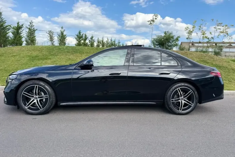 Mercedes-Benz E 200 (Clasa E) din 2024 cu 14.300 km - oferta MER242594 - foto 23