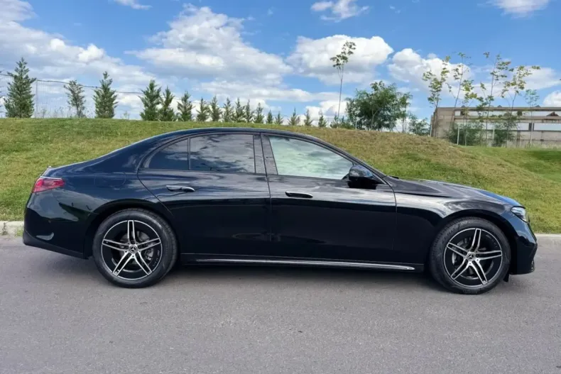 Mercedes-Benz E 200 (Clasa E) din 2024 cu 14.300 km - oferta MER242594 - foto 33