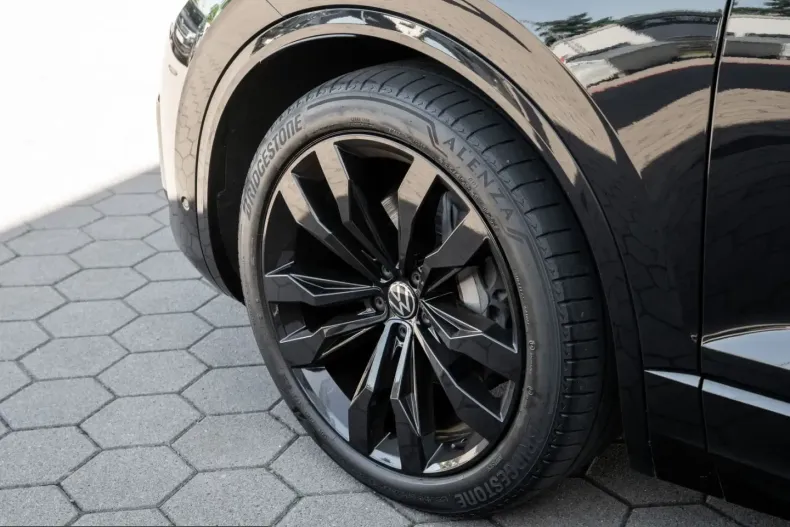 Volkswagen Touareg din 2022 cu 48.810 km - oferta VOL242599 - foto 5