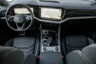 Volkswagen Touareg din 2022 cu 48.810 km - oferta VOL242599 - foto 9