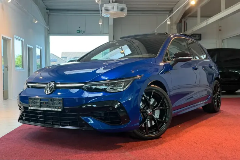 Volkswagen Golf din 2024 cu 11.858 km - oferta VOL242602 - foto 2