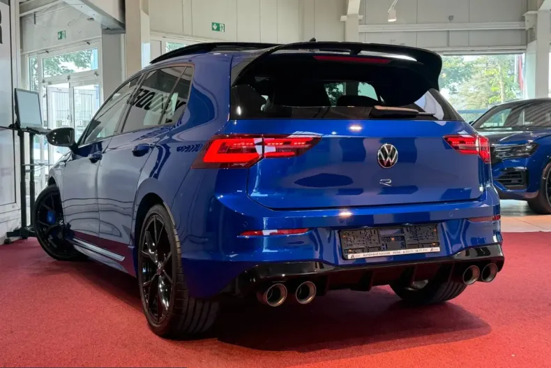 Volkswagen Golf din 2024 cu 11.858 km - oferta VOL242602 - foto 3