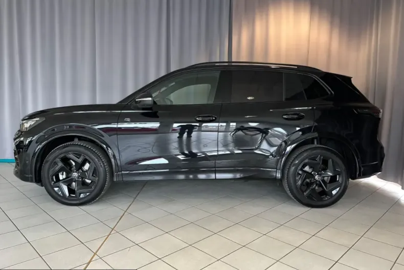 Volkswagen Tiguan din 2024 cu 8.000 km - oferta VOL242603 - foto 3