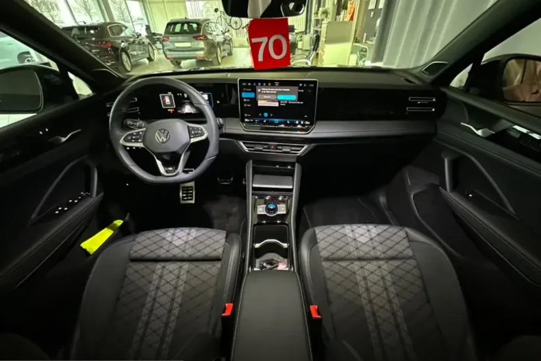 Volkswagen Tiguan din 2024 cu 8.000 km - oferta VOL242603 - foto 8