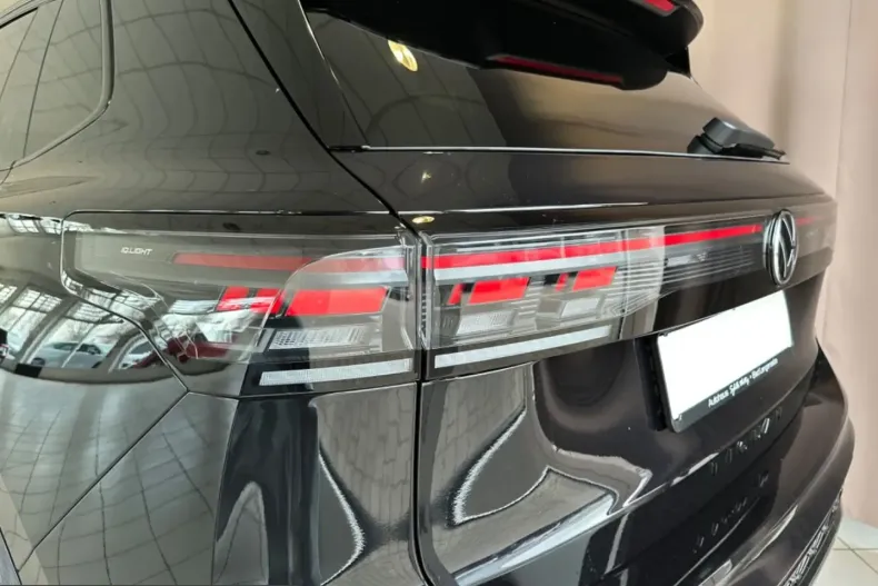 Volkswagen Tiguan din 2024 cu 8.000 km - oferta VOL242603 - foto 9