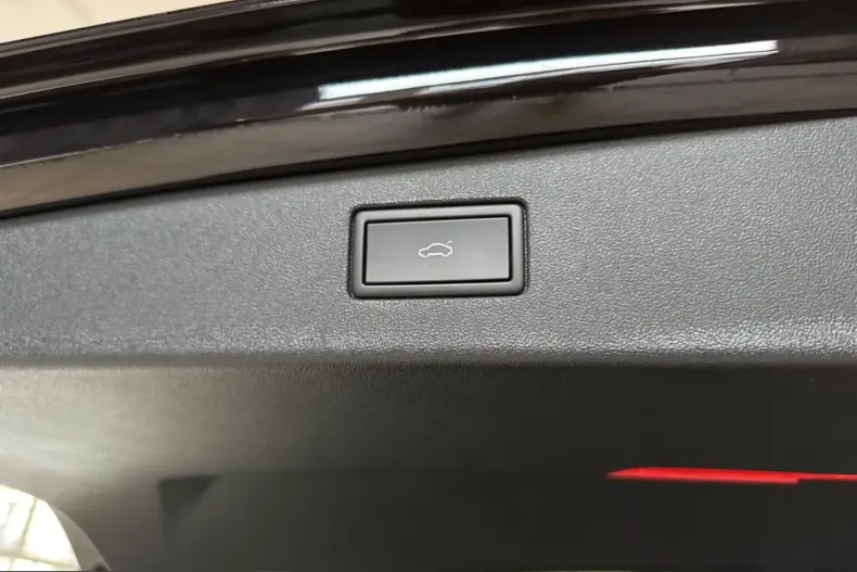 Volkswagen Tiguan din 2024 cu 8.000 km - oferta VOL242603 - foto 44