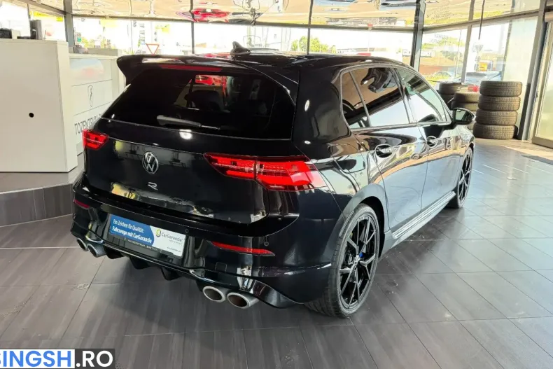 Volkswagen Golf din 2023 cu 52.880 km - oferta VOL242605 - foto 3