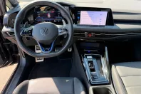 Volkswagen Golf din 2023 cu 52.880 km - oferta VOL242605 - foto 13
