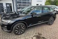 Volkswagen Touareg din 2023 cu 52.150 km - oferta VOL242606 - foto 3