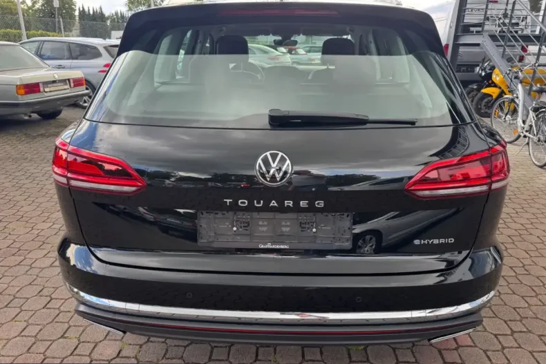 Volkswagen Touareg din 2023 cu 52.150 km - oferta VOL242606 - foto 5
