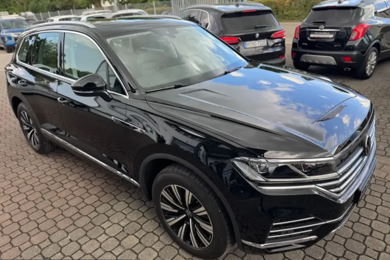 Volkswagen Touareg din 2023 cu 52.150 km - oferta VOL242606 - foto 7