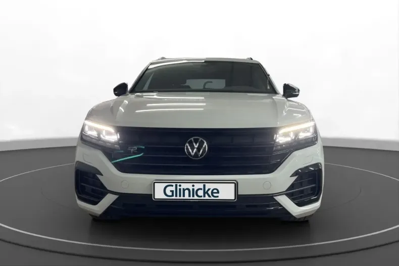 Volkswagen Touareg din 2023 cu 31.780 km - oferta VOL242607 - foto 1