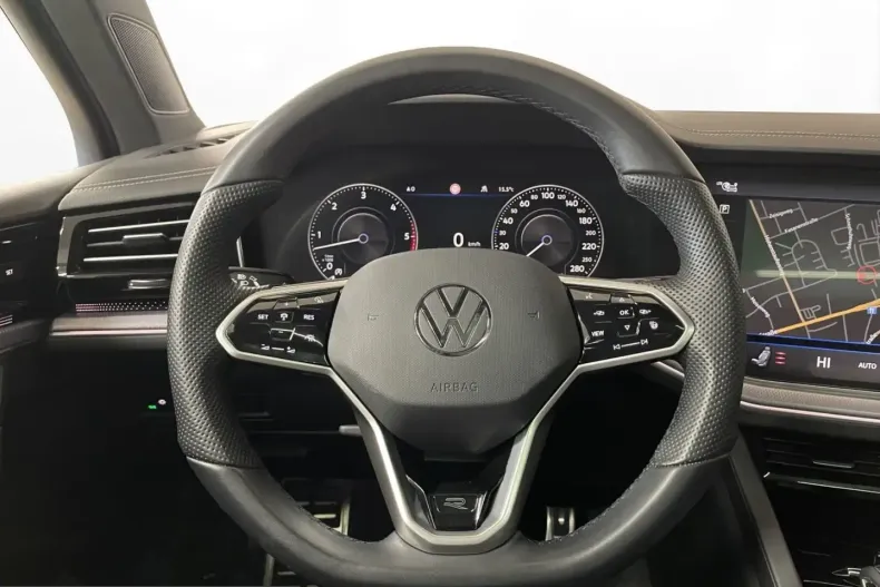 Volkswagen Touareg din 2023 cu 31.780 km - oferta VOL242607 - foto 12
