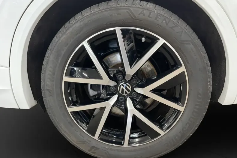 Volkswagen Touareg din 2023 cu 31.780 km - oferta VOL242607 - foto 18