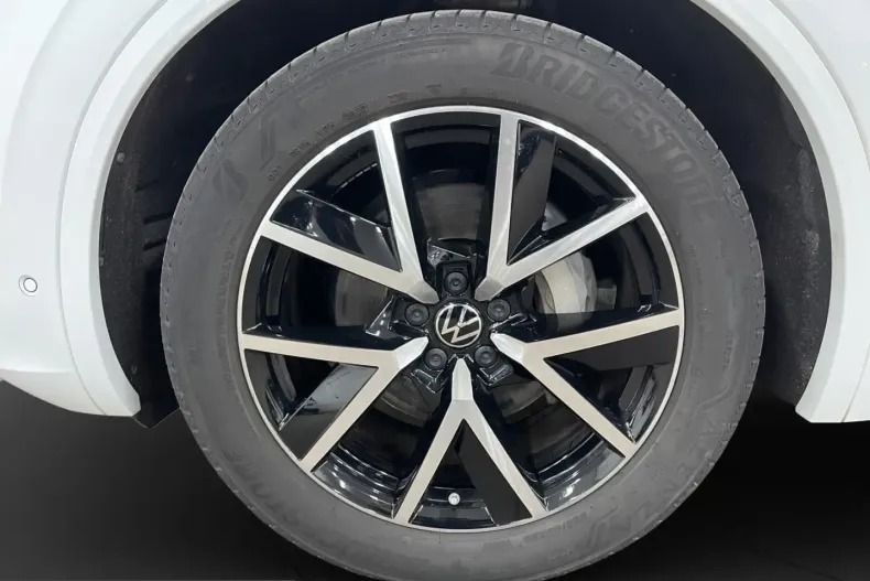 Volkswagen Touareg din 2023 cu 31.780 km - oferta VOL242607 - foto 22