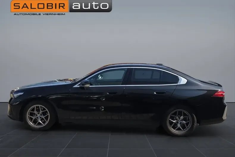 BMW 520 (Seria 5) din 2024 cu 50.000 km - oferta BMW242616 - foto 2