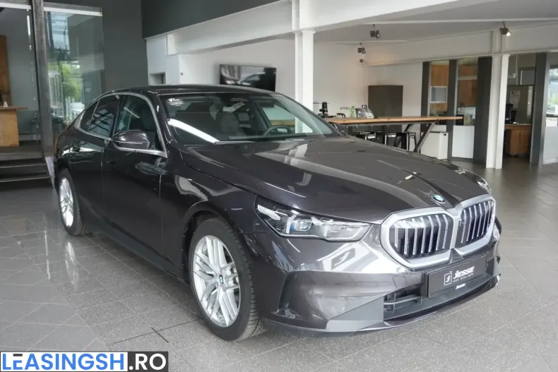 BMW 520 (Seria 5) din 2024 cu 40.900 km - oferta BMW242617 - foto 3