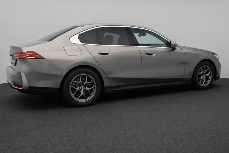 BMW 520 (Seria 5) din 2024 cu 28.813 km - oferta BMW242618 - foto 5
