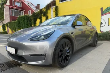 Tesla Model Y din 2023 - oferta TES242626