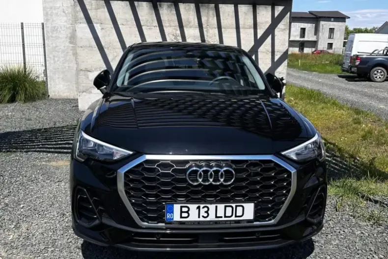 Audi Q3 din 2025 cu 14.000 km - oferta AUD242630 - foto 1