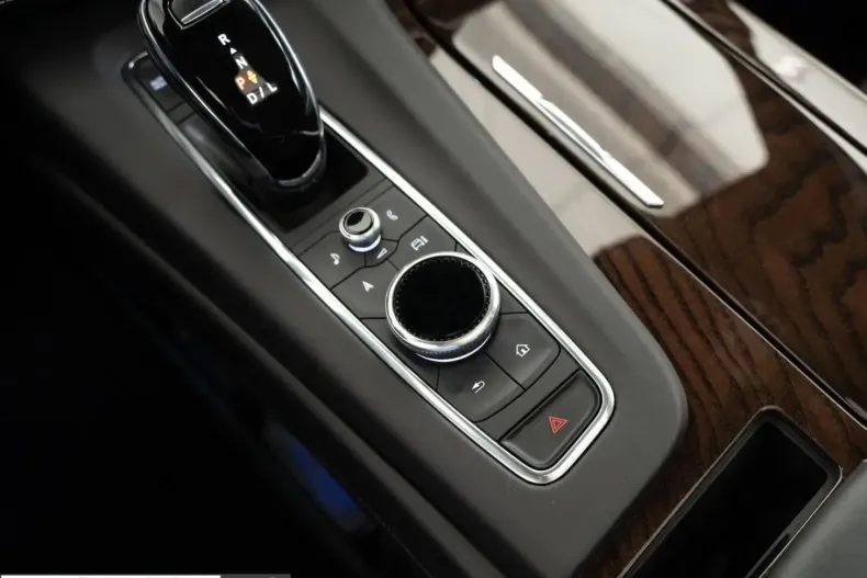 Cadillac Escalade din 2023 cu 49.500 km - oferta CAD242631 - foto 12
