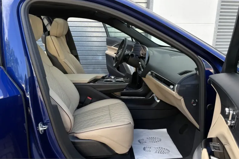 Cadillac Lyriq din 2024 cu 14.400 km - oferta CAD242633 - foto 10