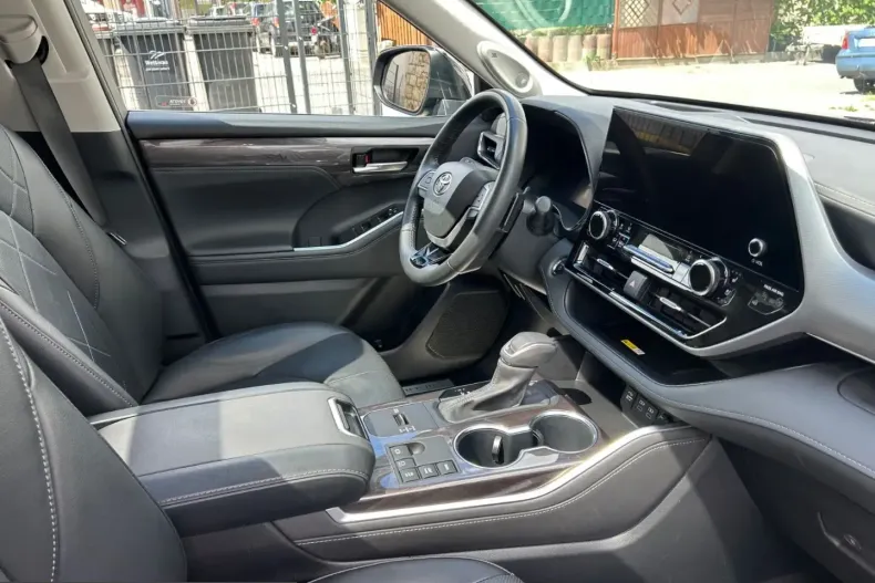Toyota Highlander din 2023 cu 28.236 km - oferta TOY242639 - foto 11