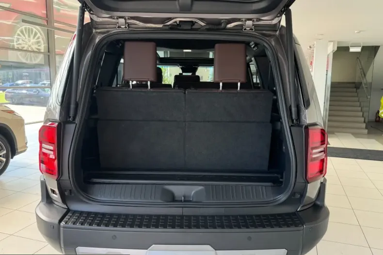 Toyota Land Cruiser din 2025 cu 19.827 km - oferta TOY242643 - foto 31