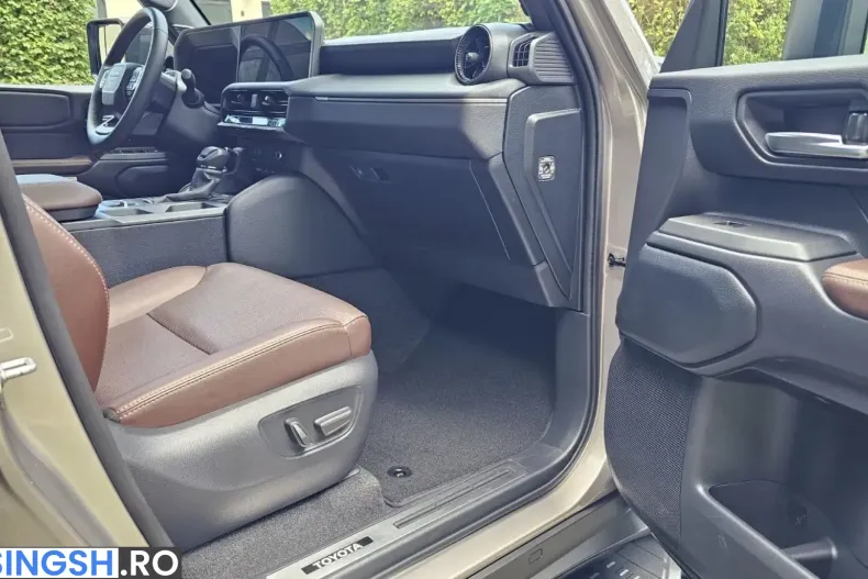 Toyota Land Cruiser din 2025 cu 19.827 km - oferta TOY242643 - foto 37