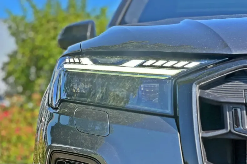 Audi SQ7 din 2024 cu 72.490 km - oferta AUD242645 - foto 5