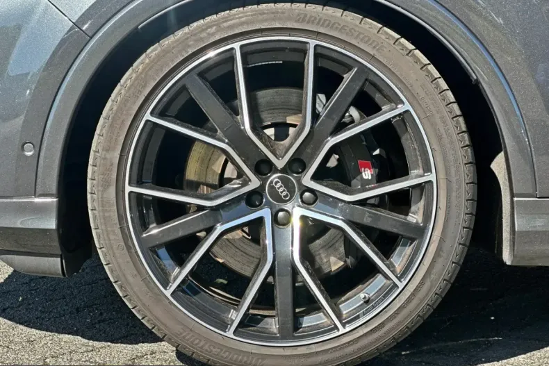 Audi SQ7 din 2024 cu 72.490 km - oferta AUD242645 - foto 30