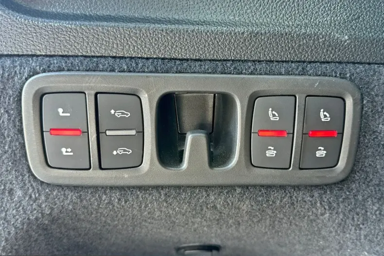 Audi SQ7 din 2024 cu 72.490 km - oferta AUD242645 - foto 31