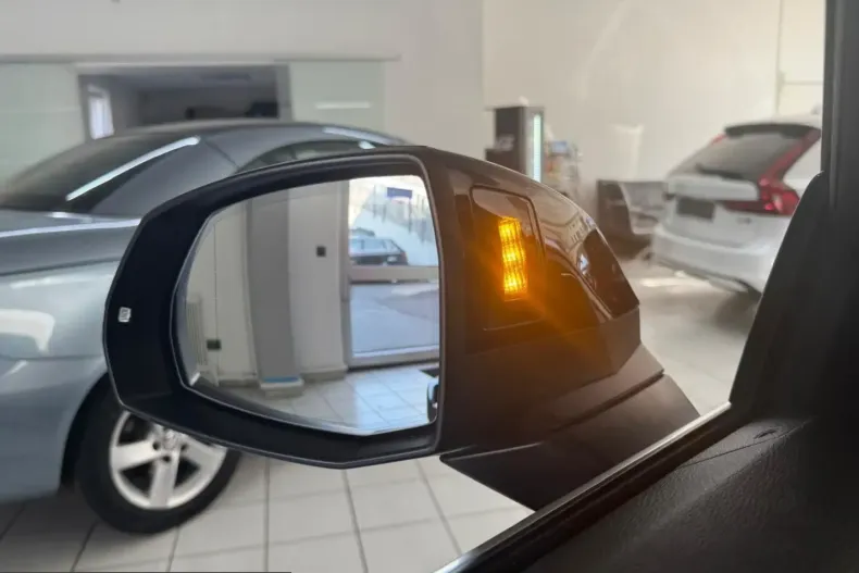 Audi Q5 din 2023 cu 62.983 km - oferta AUD242650 - foto 22