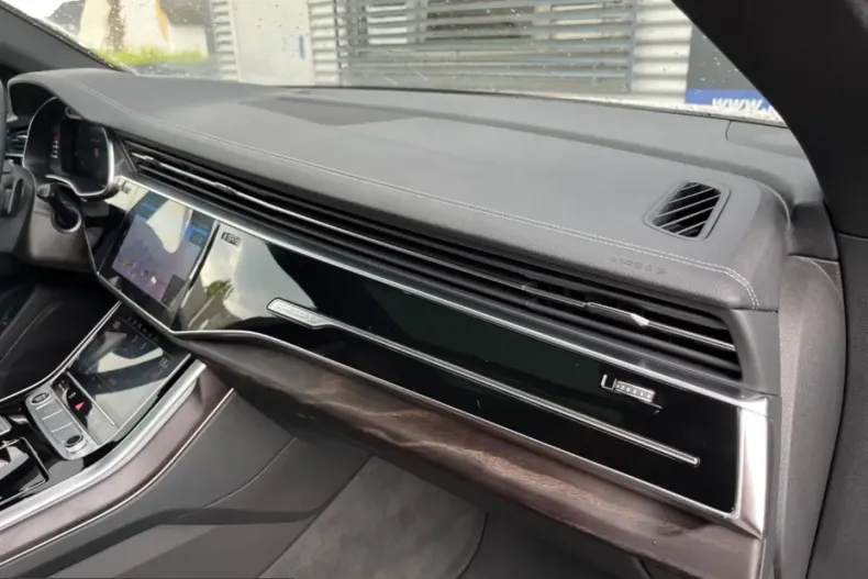 Audi Q8 din 2022 cu 43.900 km - oferta AUD242652 - foto 20