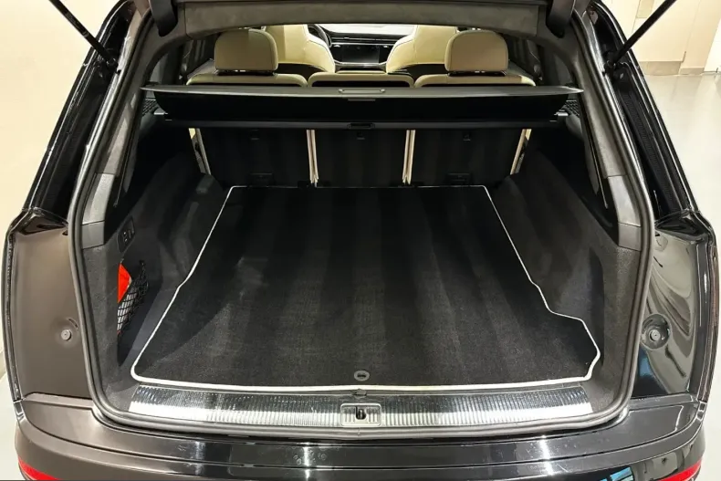 Audi SQ7 din 2022 cu 71.800 km - oferta AUD242653 - foto 16