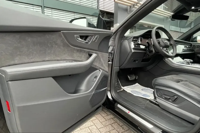 Audi RSQ8 din 2021 cu 32.150 km - oferta AUD242657 - foto 9