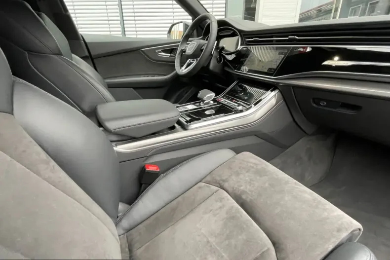 Audi RSQ8 din 2021 cu 32.150 km - oferta AUD242657 - foto 17