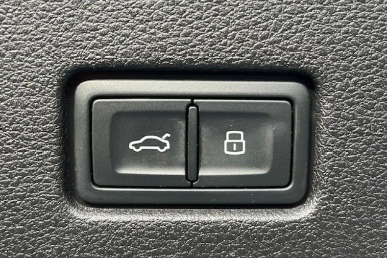 Audi RSQ8 din 2023 cu 64.596 km - oferta AUD242659 - foto 23