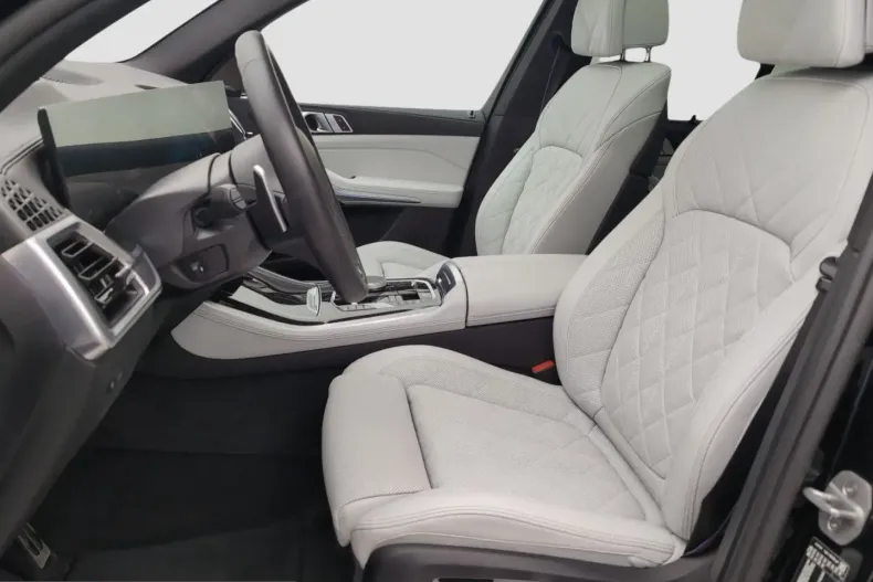 BMW X5 (Seria X) din 2025 cu 12.792 km - oferta BMW242665 - foto 2