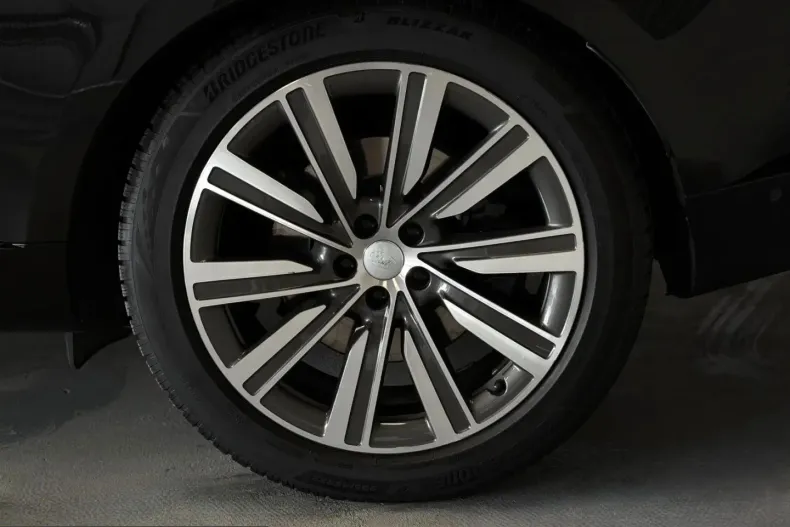 Land Rover Range Rover din 2024 cu 84.010 km - oferta LAN242676 - foto 6