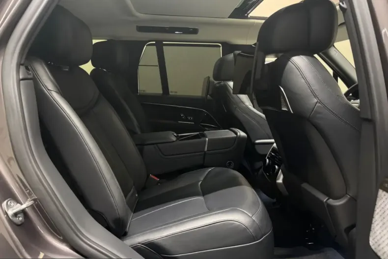 Land Rover Range Rover din 2022 cu 46.000 km - oferta LAN242679 - foto 13