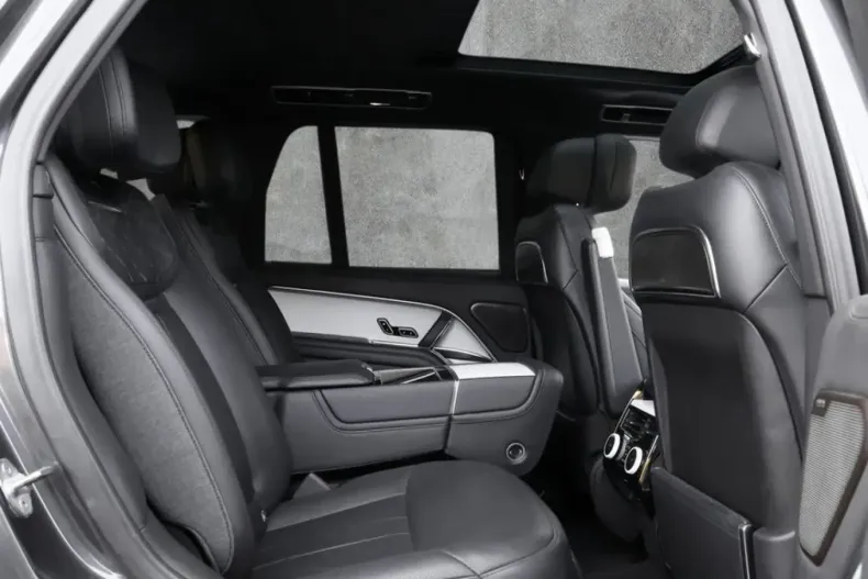 Land Rover Range Rover din 2023 cu 84.361 km - oferta LAN242682 - foto 5